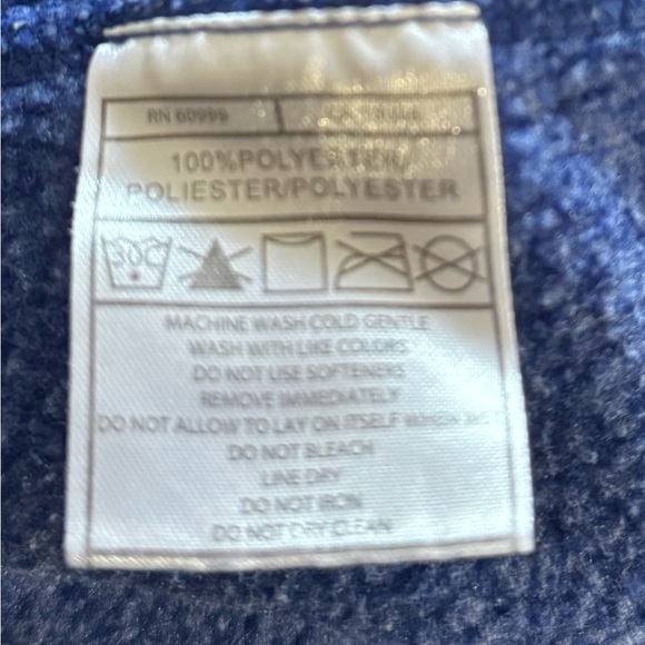 Antigua Official NHL Men's Tampa Bay Lightning Quarter-Zip Sweatshirt - Picture 5 of 5